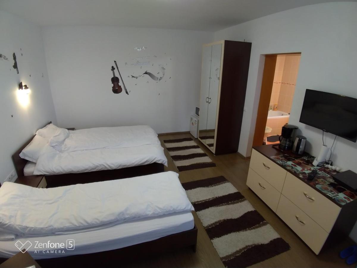 33 * Sibiu